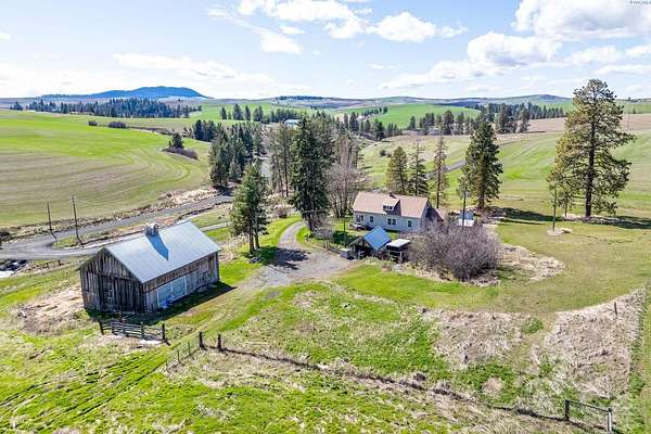 22.2 Acres of Agricultural Land with Home for Sale in Palouse, Washington