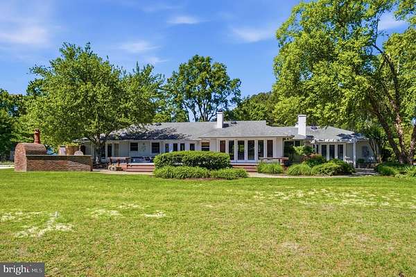 3.1 Acres of Land with Home for Sale in St. Michaels, Maryland