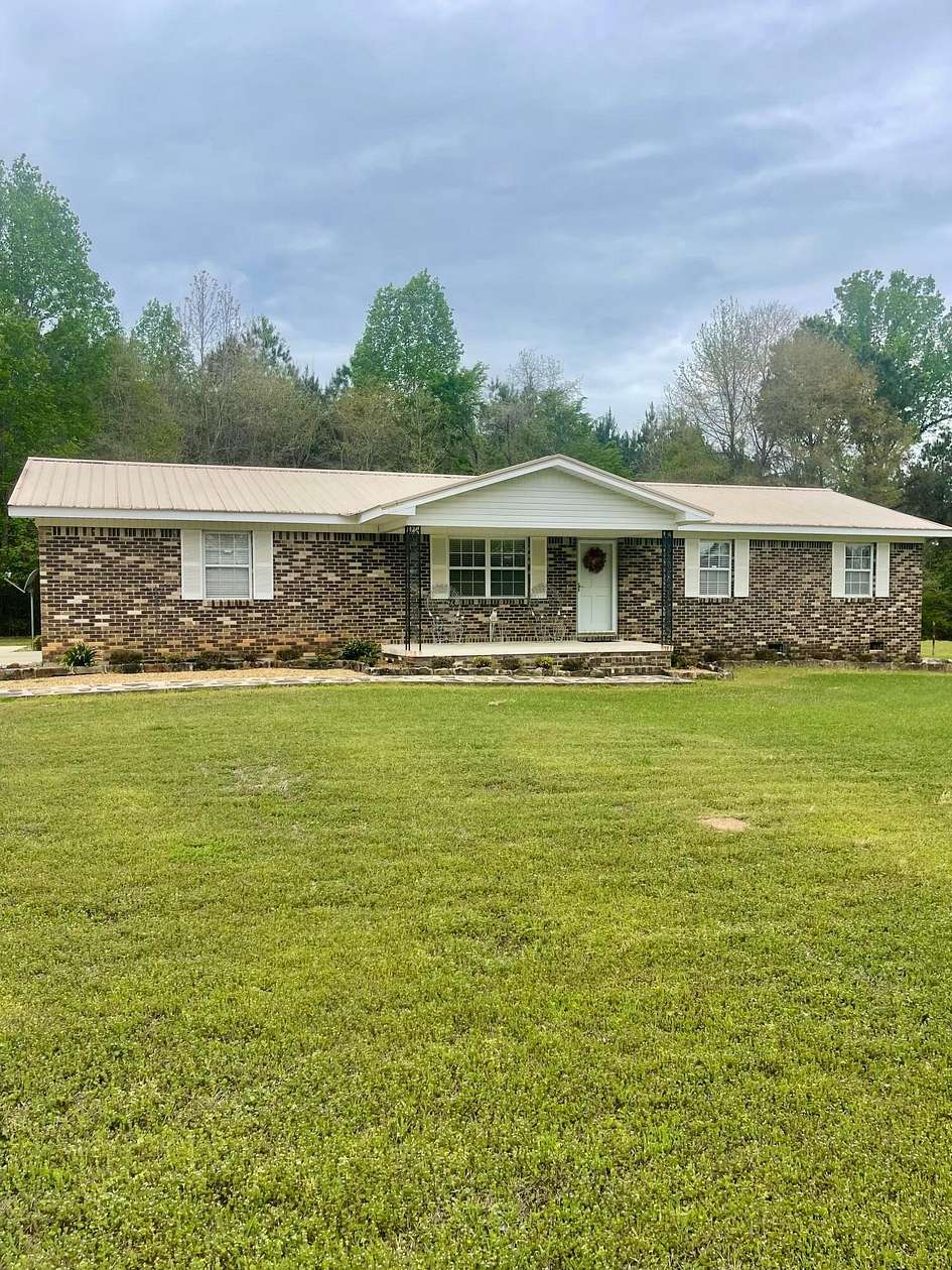 8.2 Acres of Land with Home for Sale in Jasper, Alabama