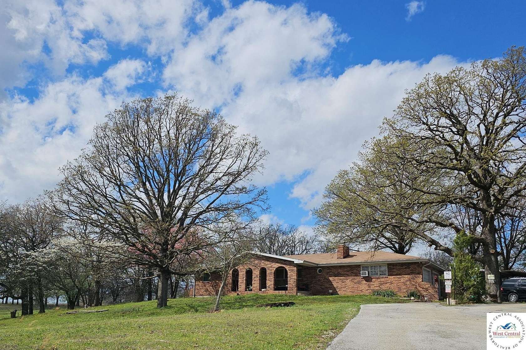 19 Acres of Land with Home for Sale in El Dorado Springs, Missouri