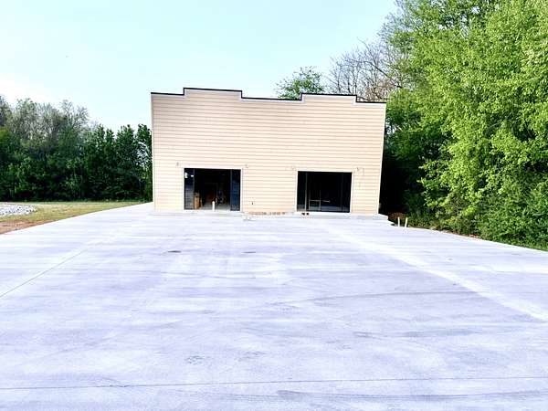 0.34 Acres of Commercial Land for Sale in Winchester, Tennessee