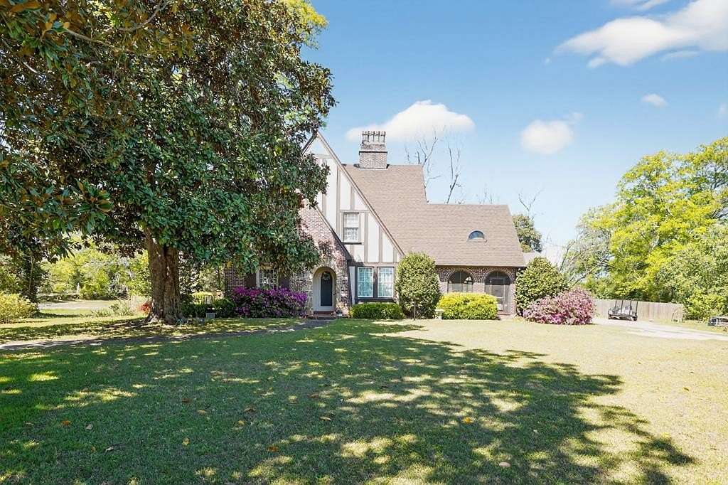 1.5 Acres of Land with Home for Sale in Greenwood, South Carolina