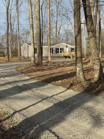10.4 Acres of Land with Home for Sale in Columbia, Kentucky