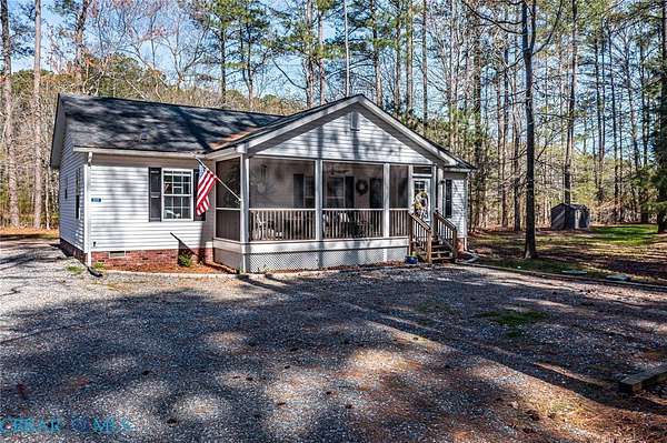 1.53 Acres of Land with Home for Sale in Heathsville, Virginia