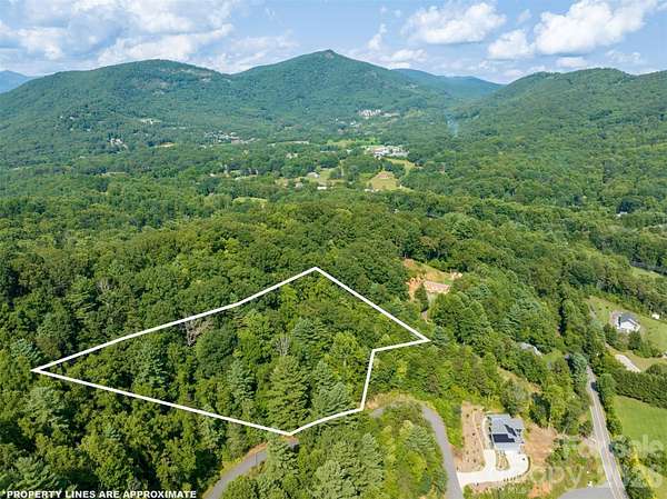3.27 Acres of Residential Land for Sale in Asheville, North Carolina