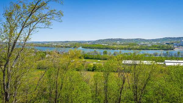 1.6 Acres of Residential Land for Sale in Chattanooga, Tennessee