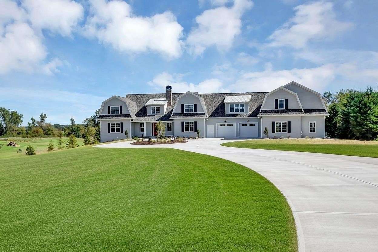 6.7 Acres of Land with Home for Sale in De Pere, Wisconsin