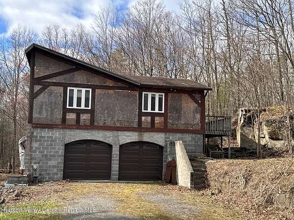 2 Acres of Land with Home for Sale in Saugerties, New York