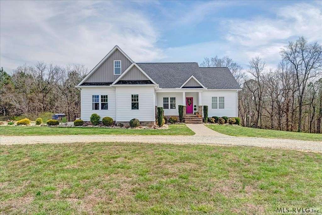 2.19 Acres of Land with Home for Sale in Kenbridge, Virginia