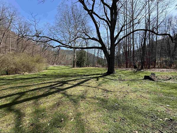 13 Acres of Recreational & Residential Land for Sale in Rowlesburg, West Virginia