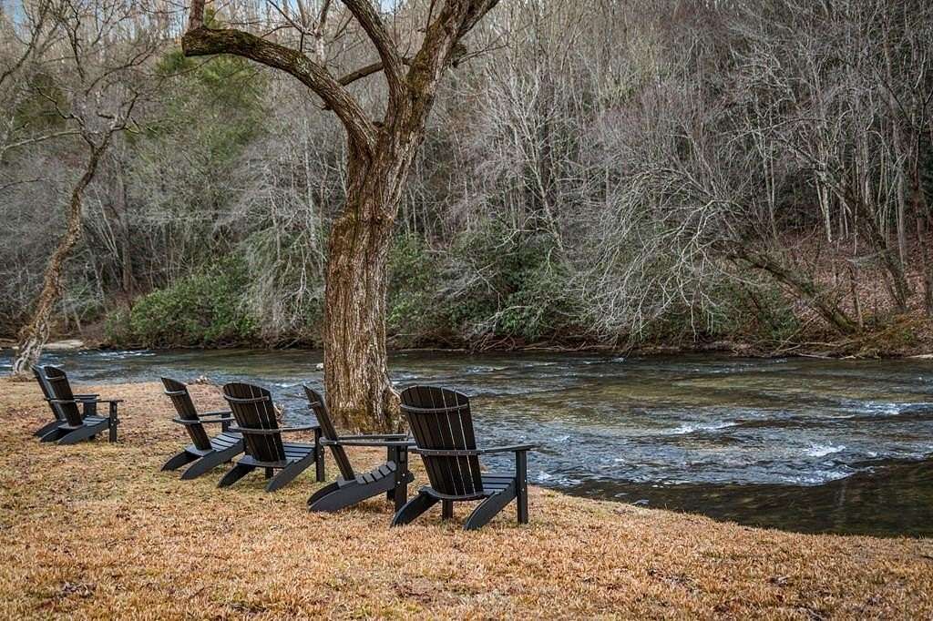 5 Acres of Land with Home for Sale in McCaysville, Georgia