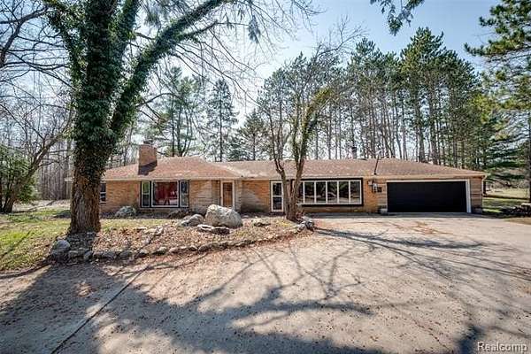 7.2 Acres of Land with Home for Sale in Birch Run Township, Michigan