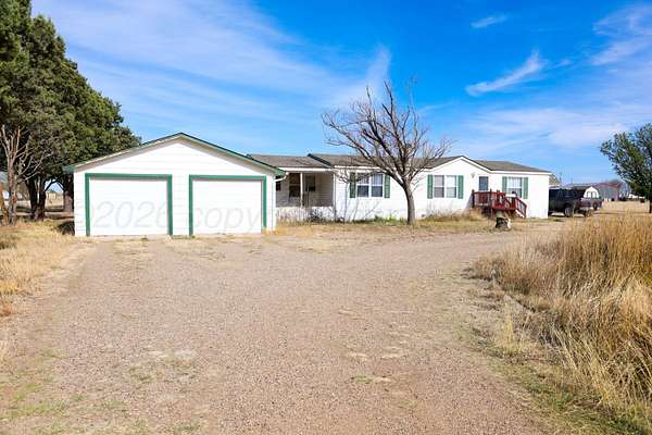 1.5 Acres of Improved Residential Land for Sale in Amarillo, Texas