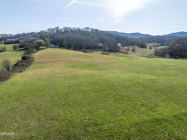 5 Acres of Residential Land for Sale in Parrottsville, Tennessee