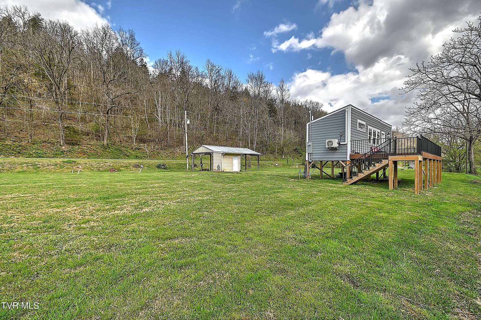 1.5 Acres of Land with Home for Sale in Duffield, Virginia