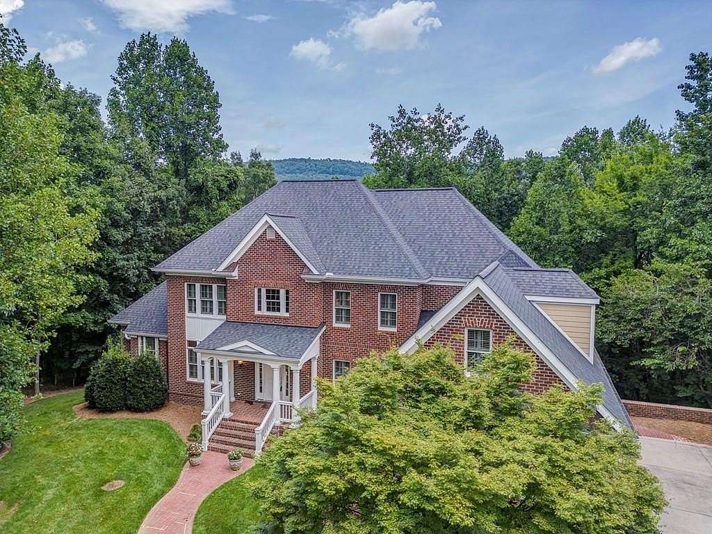 4.75 Acres of Land with Home for Sale in Rocky Face, Georgia