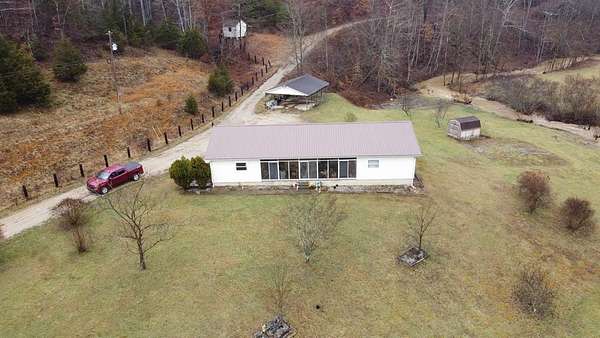 105 Acres of Recreational Land with Home for Sale in Blaine, Kentucky