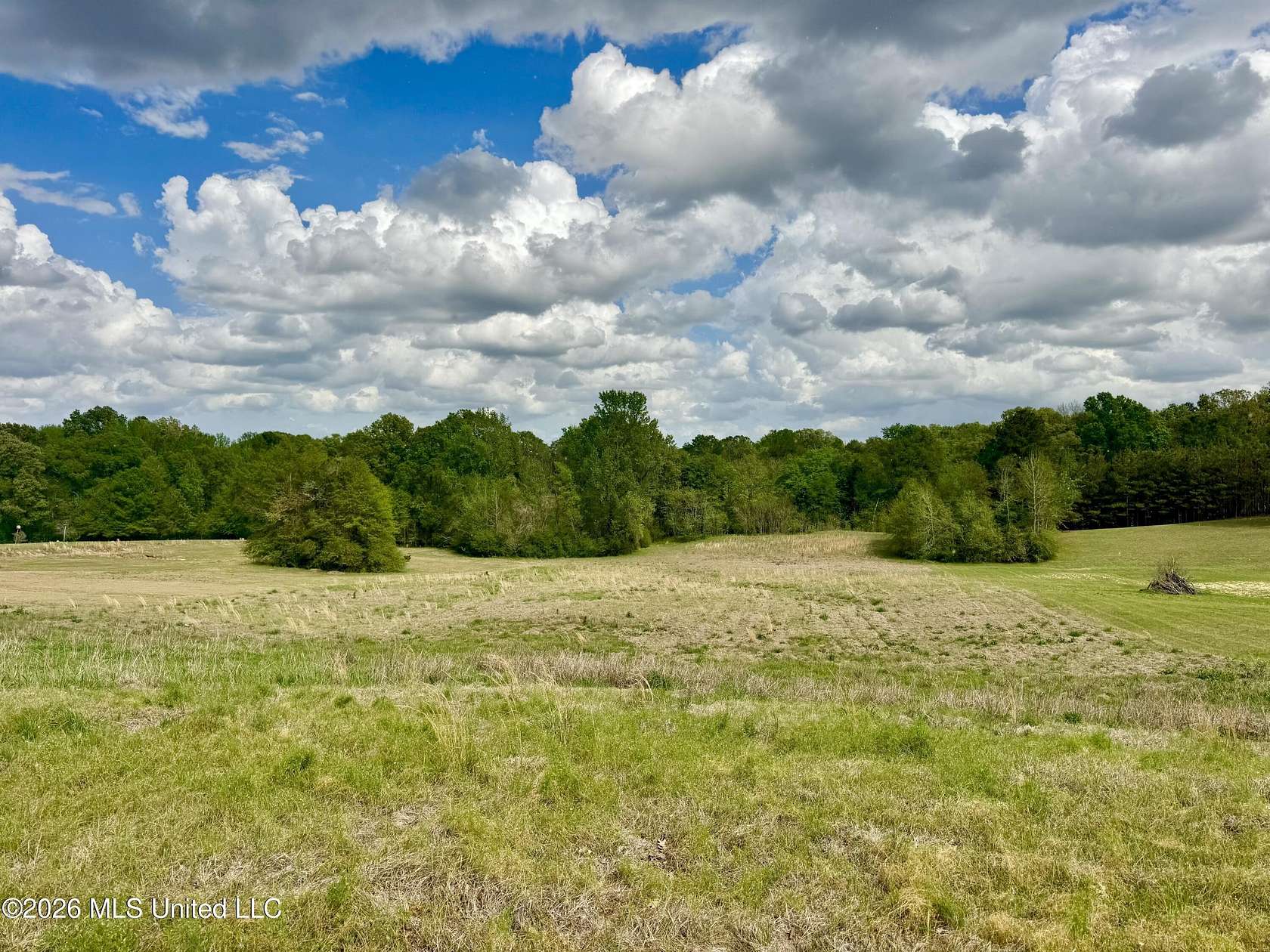 2.86 Acres of Residential Land for Sale in Clinton, Mississippi