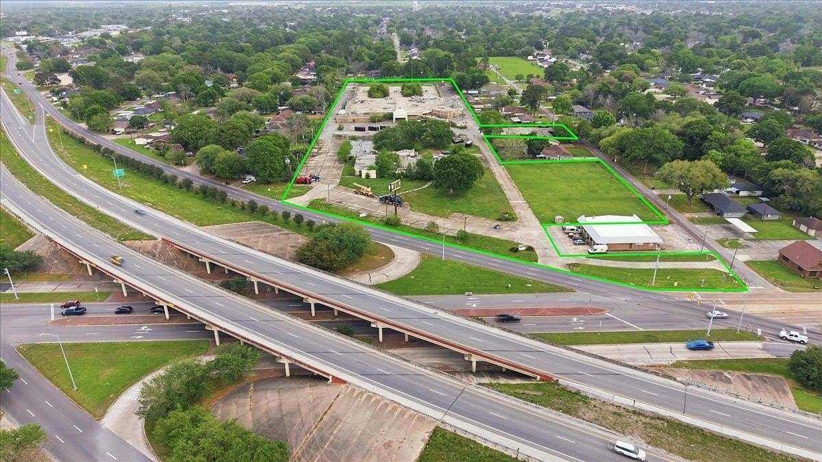 9.7 Acres of Commercial Land for Sale in Groves, Texas