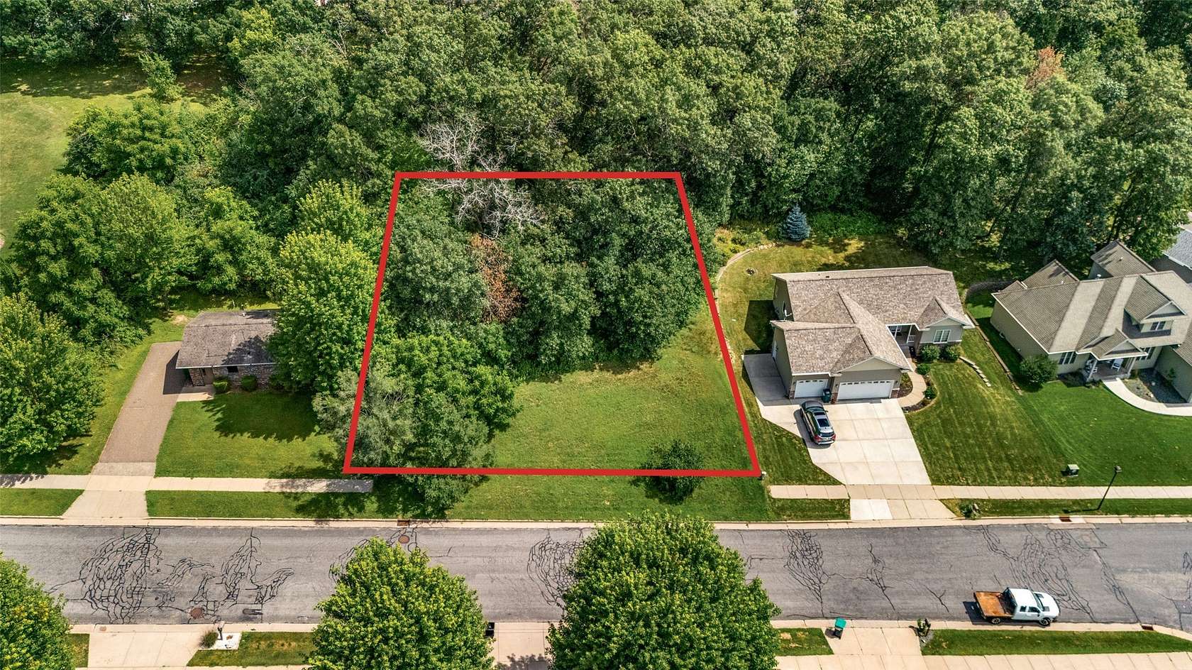 0.35 Acres of Residential Land for Sale in Eau Claire, Wisconsin