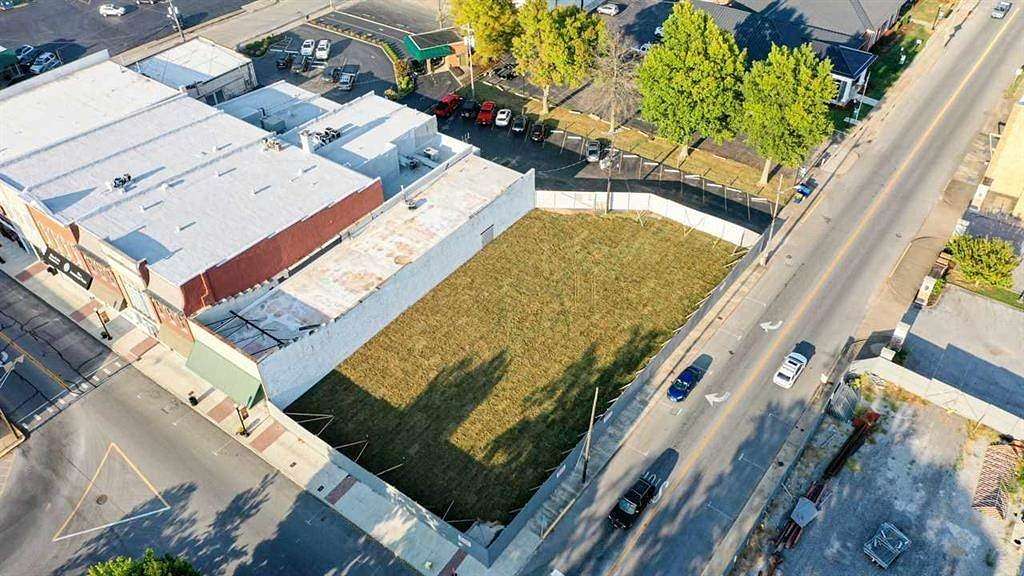 0.28 Acres of Mixed-Use Land for Sale in Russellville, Kentucky