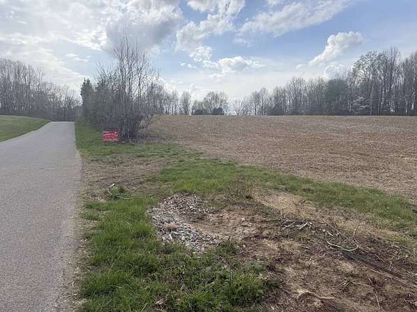 5 Acres of Land for Sale in Marion, Kentucky