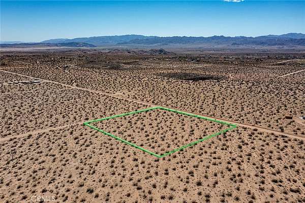 2 Acres of Land for Sale in Joshua Tree, California