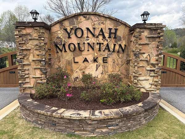 1 Acre of Residential Land for Sale in Sautee-Nacoochee, Georgia
