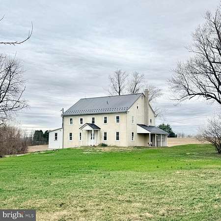 139 Acres of Agricultural Land with Home for Lease in Douglassville, Pennsylvania