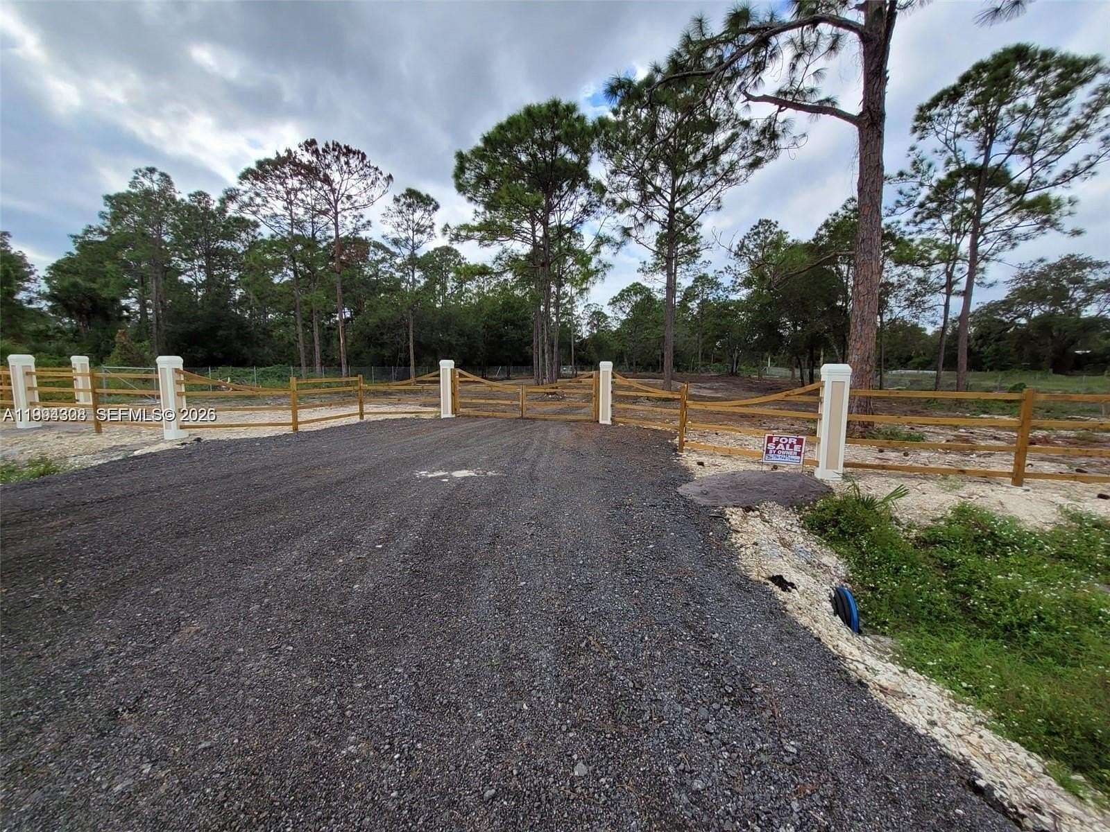 1.25 Acres of Residential Land for Sale in Clewiston, Florida