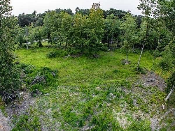 7 Acres of Residential Land for Sale in Plympton, Massachusetts