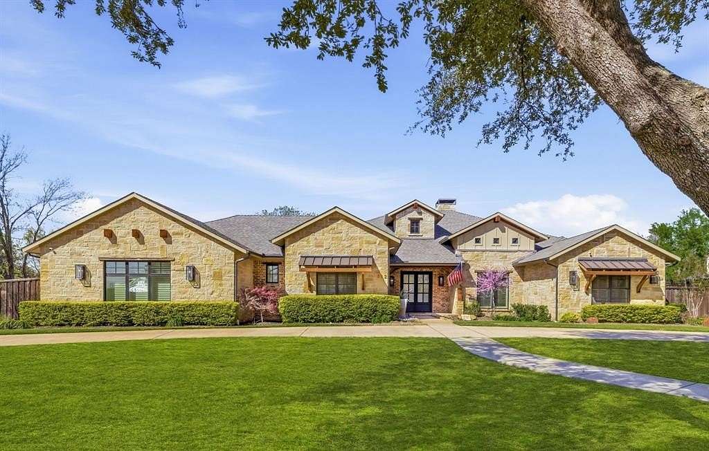 1.73 Acres of Land with Home for Sale in Colleyville, Texas