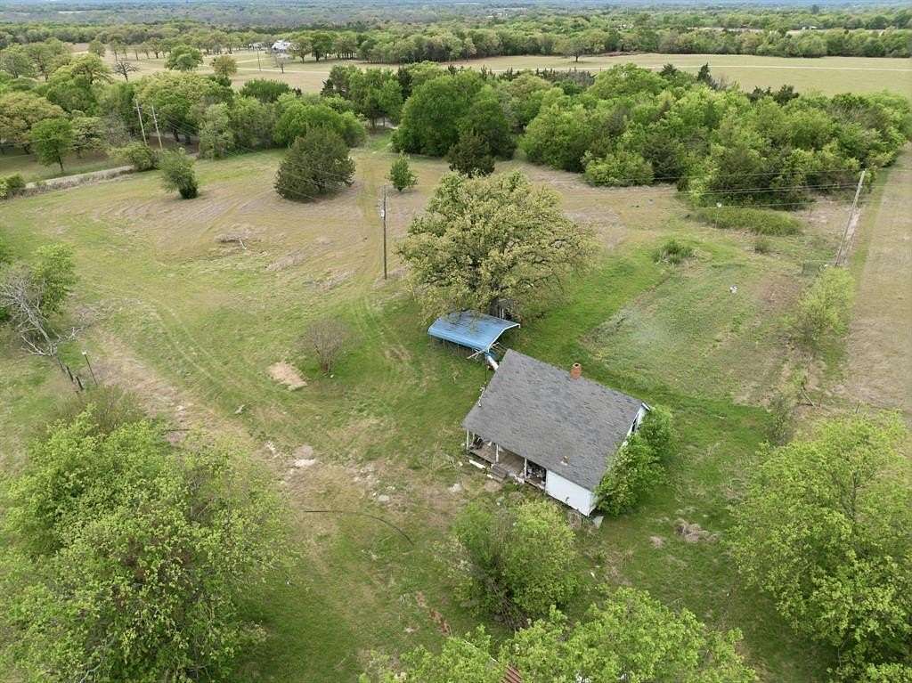 5 Acres of Land for Sale in Hillsboro, Texas