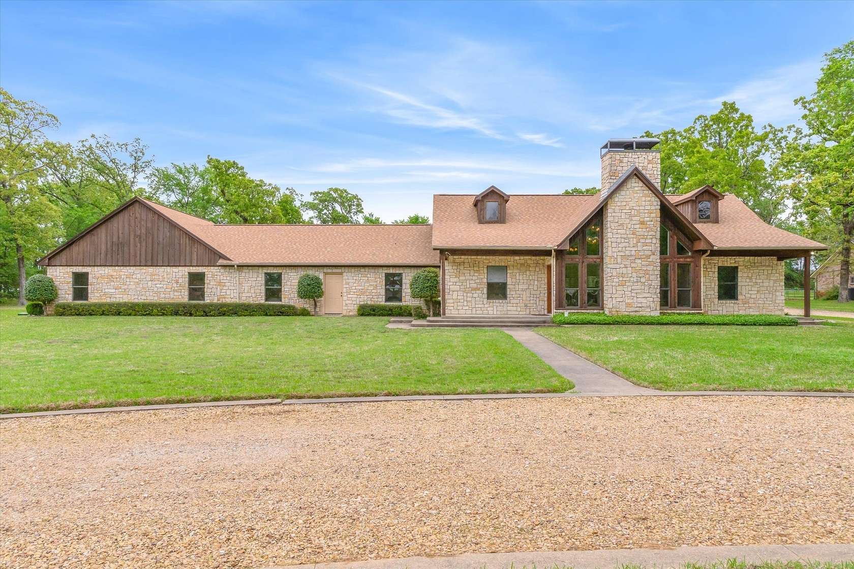 2.37 Acres of Land with Home for Sale in Canton, Texas