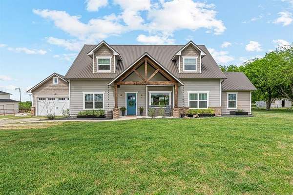 5 Acres of Land with Home for Sale in Rockwall, Texas