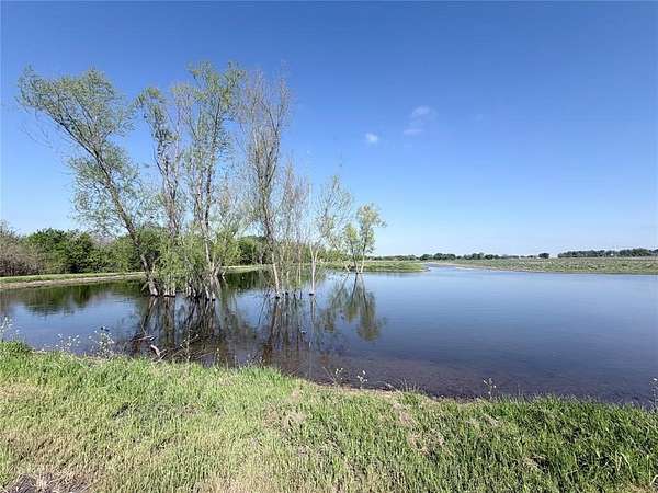 13.2 Acres of Recreational & Residential Land for Sale in Abbott, Texas