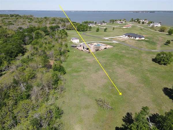 4 Acres of Land for Sale in Streetman, Texas