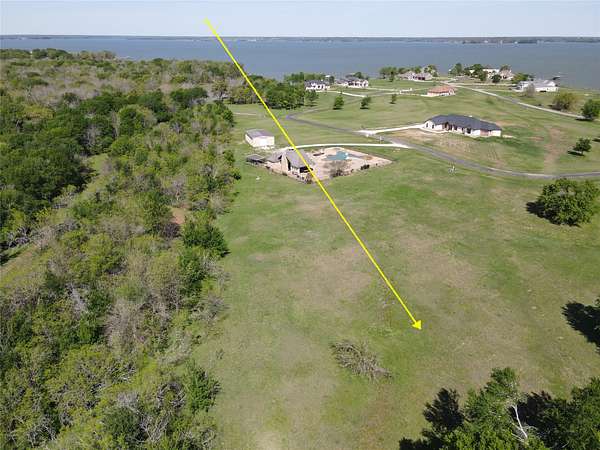4 Acres of Residential Land for Sale in Streetman, Texas