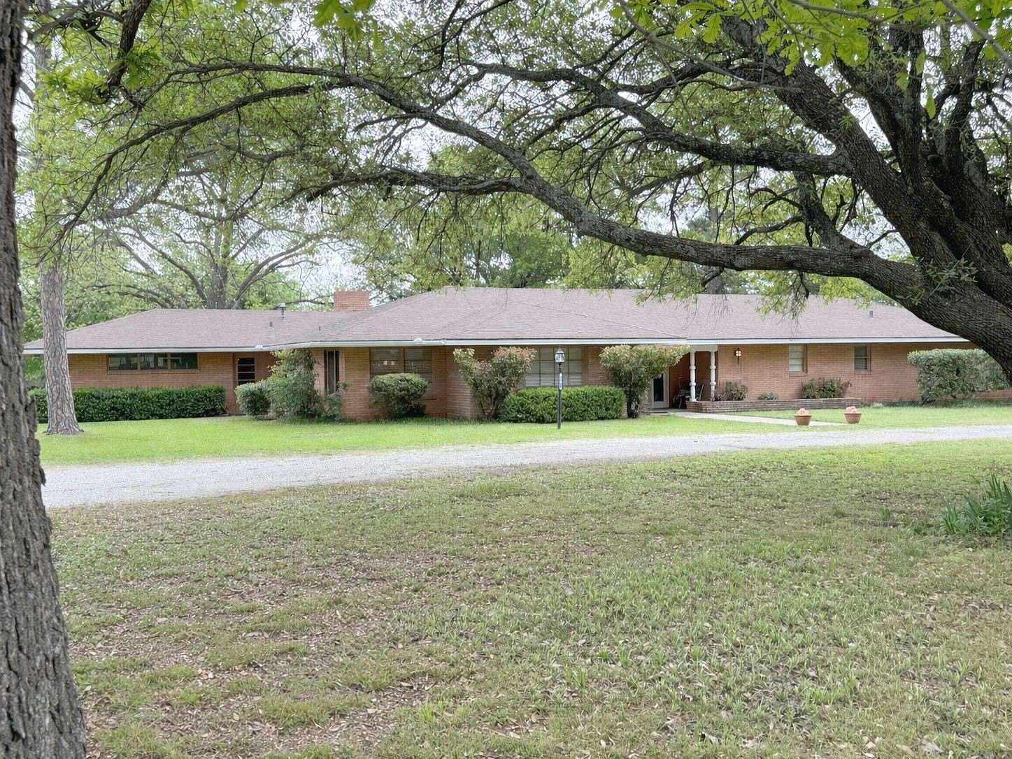 6.13 Acres of Land with Home for Sale in Gainesville, Texas