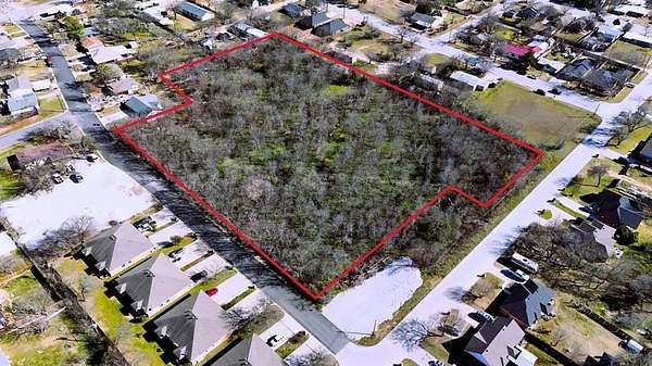 4 Acres of Residential Land for Sale in Bridgeport, Texas
