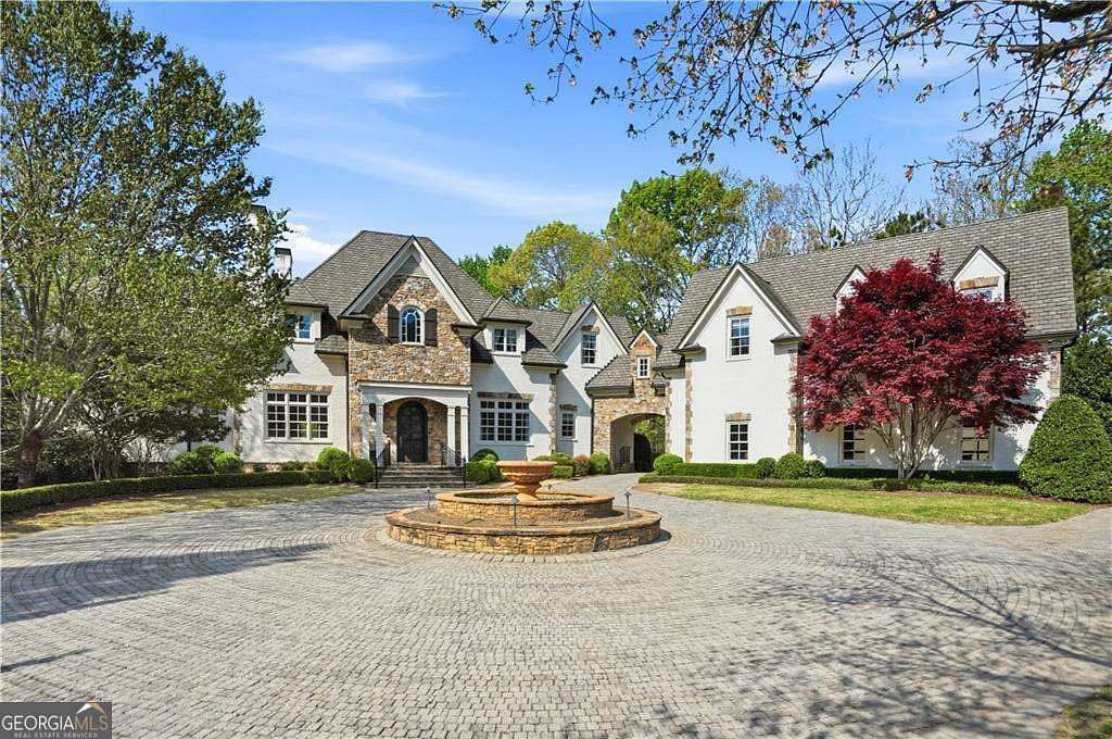 2 Acres of Land with Home for Sale in Atlanta, Georgia