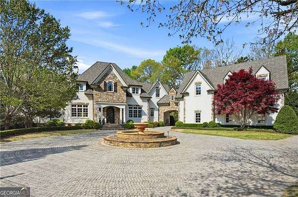 2 Acres of Land with Home for Sale in Atlanta, Georgia