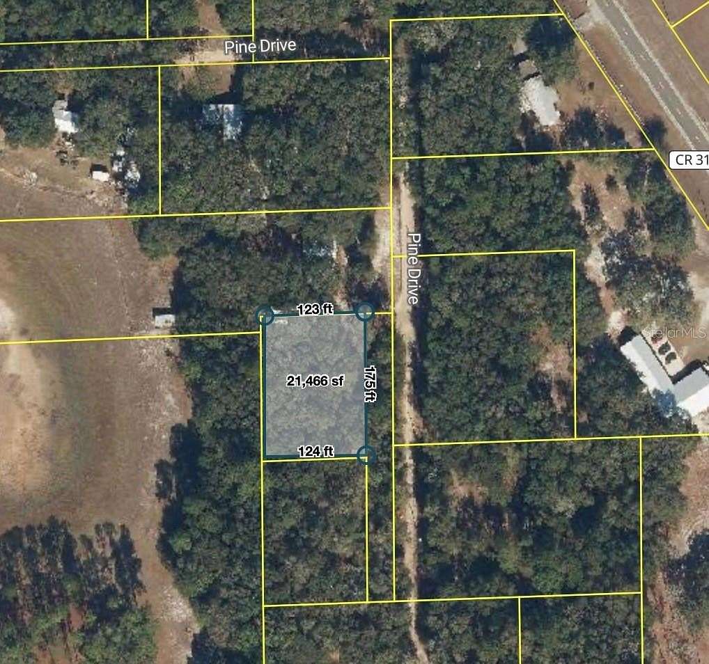 0.79 Acres of Residential Land for Sale in Interlachen, Florida