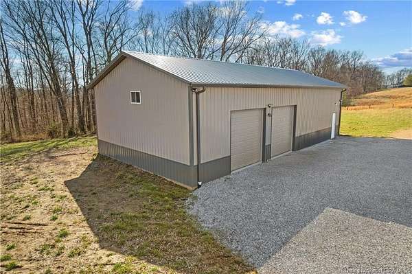 42.5 Acres of Land for Sale in Bloomfield, Indiana