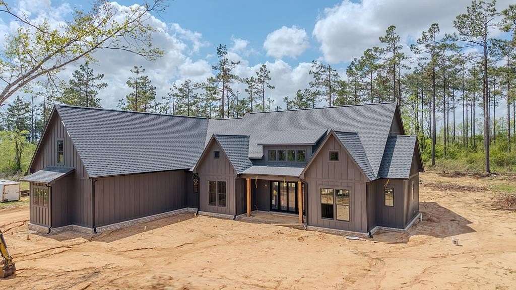 1.5 Acres of Land with Home for Sale in Oxford, Mississippi