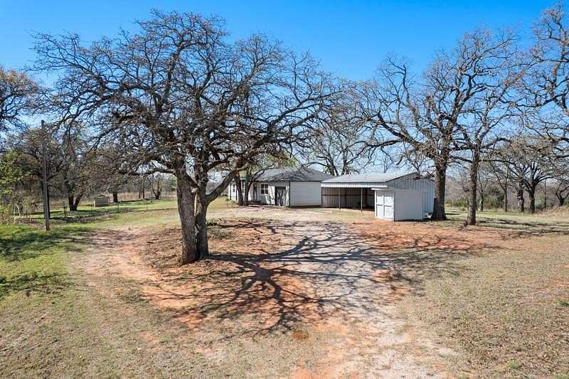 2 Acres of Land with Home for Sale in Blanchard, Oklahoma