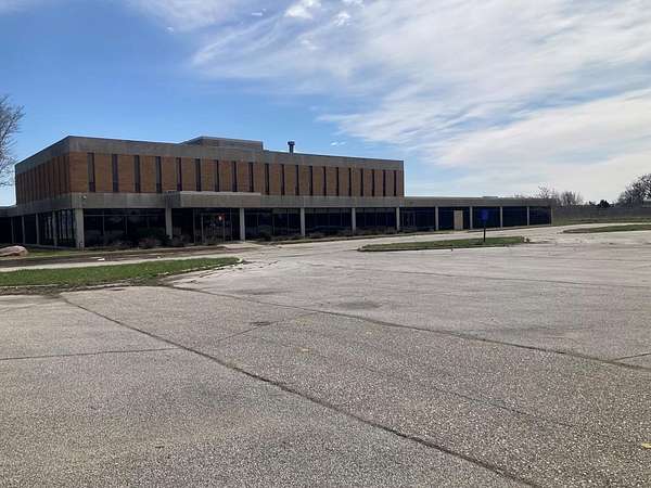 3.72 Acres of Commercial Land for Sale in Fort Dodge, Iowa