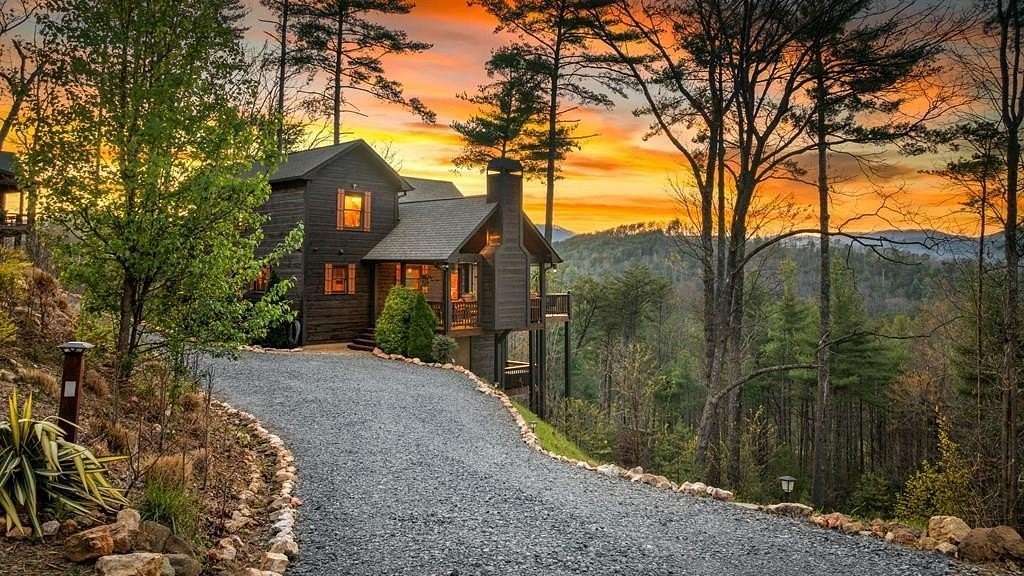 1.65 Acres of Land with Home for Sale in Blue Ridge, Georgia