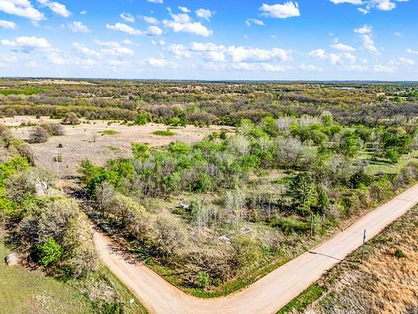 6 Acres of Land for Sale in Castle, Oklahoma