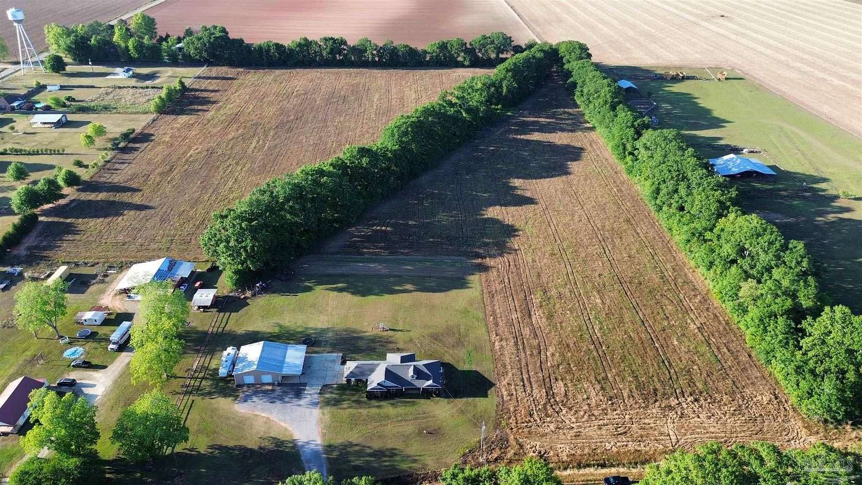 22 Acres of Land for Sale in Jay, Florida